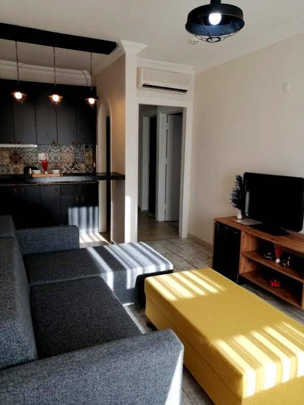 Voswos Garage Coffee Otel