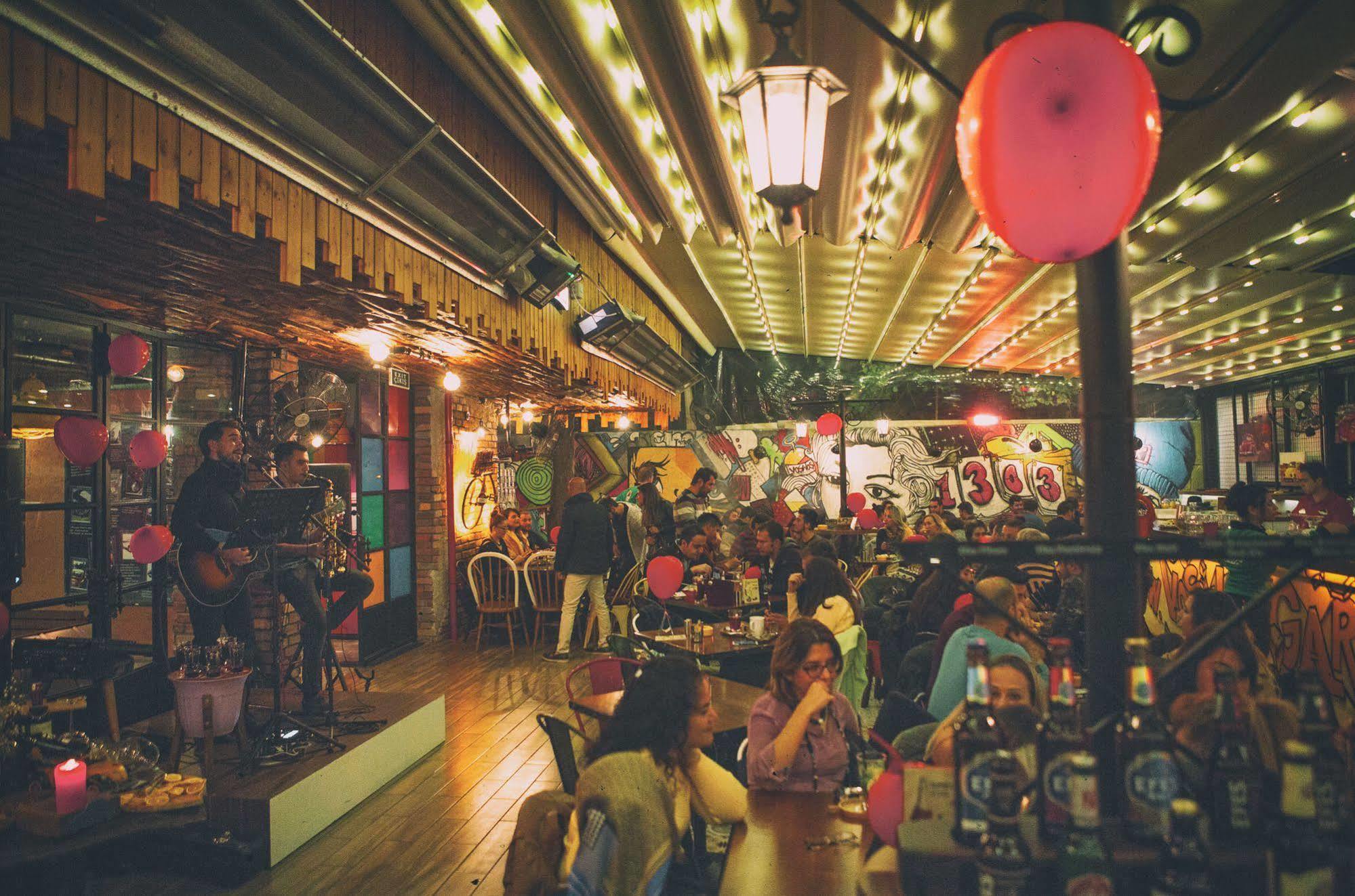 Otel Voswos Garage Coffee
