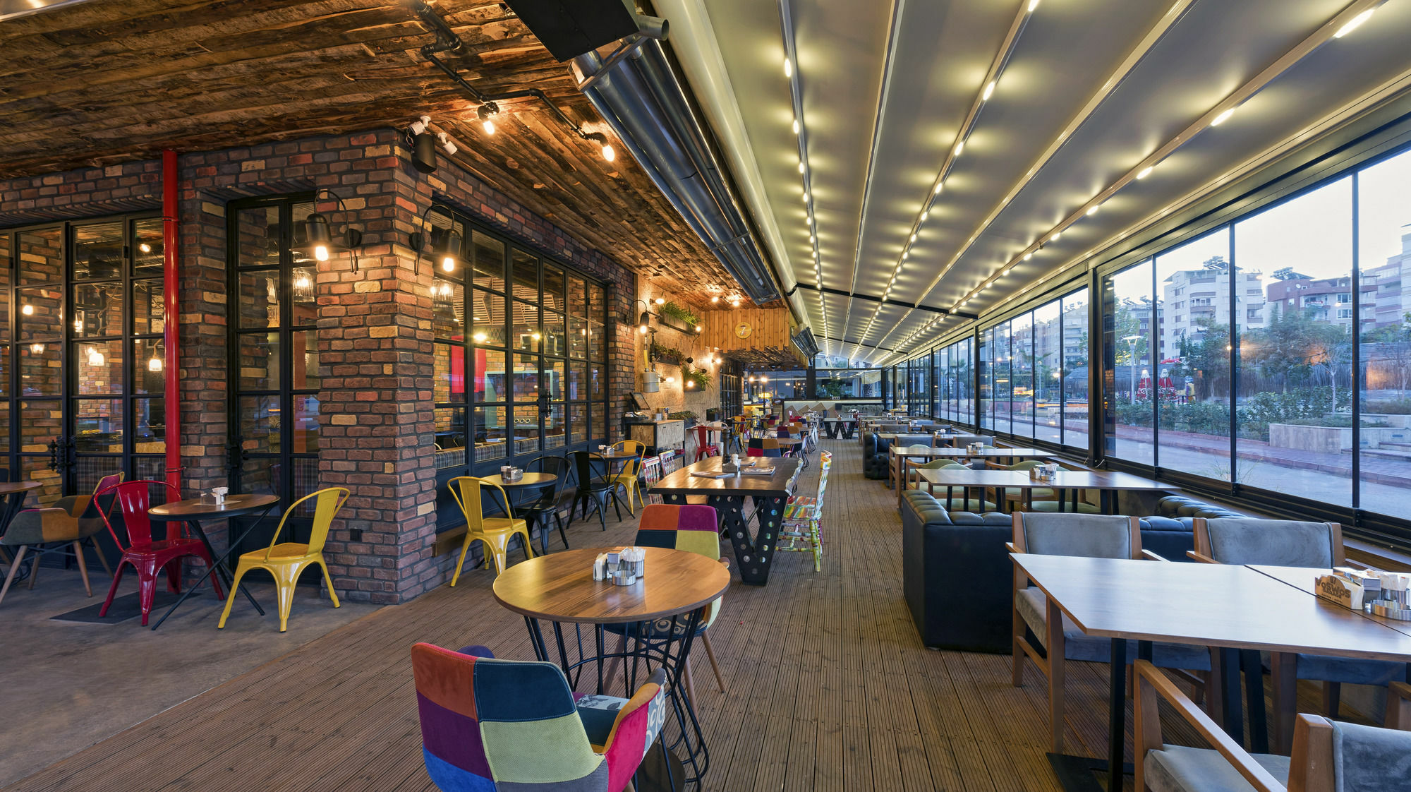 Voswos Garage Coffee Otel Antalya